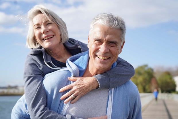 AdobeStock_238388898_goodluz_Longevity_Glückliches Paar